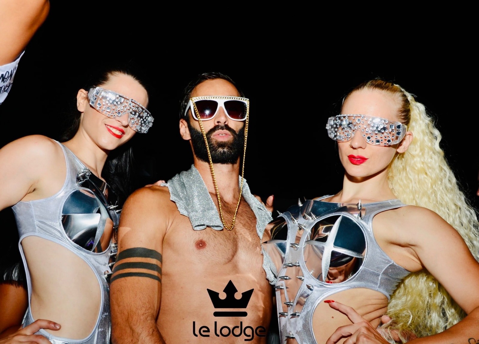 Soirée performers avec danseuses professionnelles au Art Club à Plan de Campagne